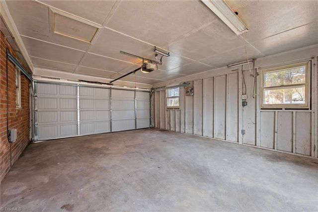 3818 Edgewood Terrace Road, Greensboro, NC 27406