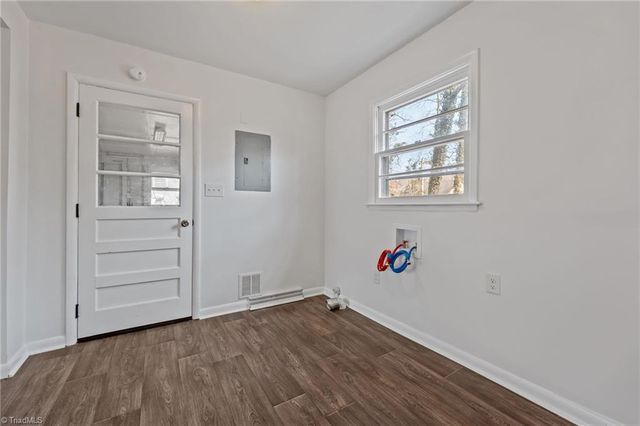 3818 Edgewood Terrace Road, Greensboro, NC 27406