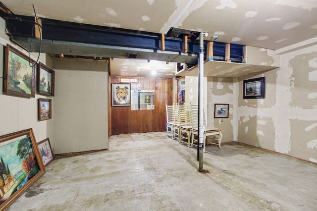 413 Forest Street, Westland, MI 48186