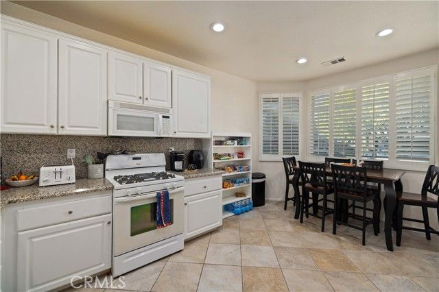 4536 Jade Court, Lancaster, CA 93536