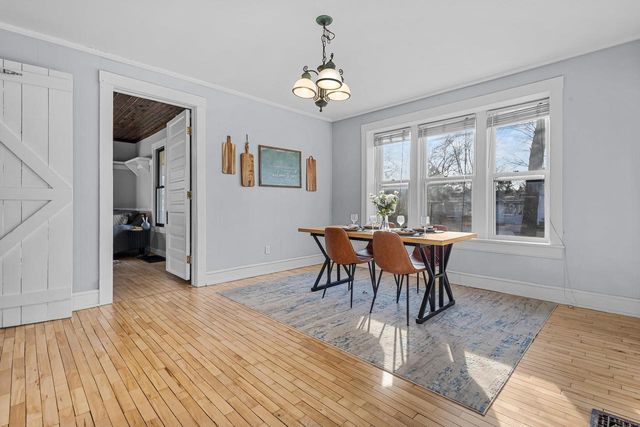 303 E MCKINLEY STREET, Appleton, WI 54915