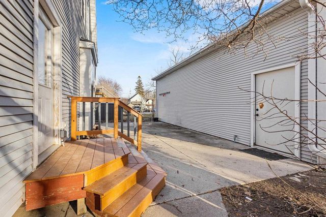 303 E MCKINLEY STREET, Appleton, WI 54915