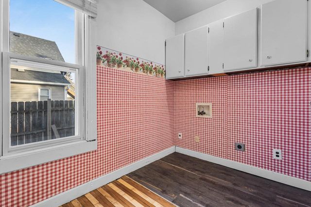 303 E MCKINLEY STREET, Appleton, WI 54915