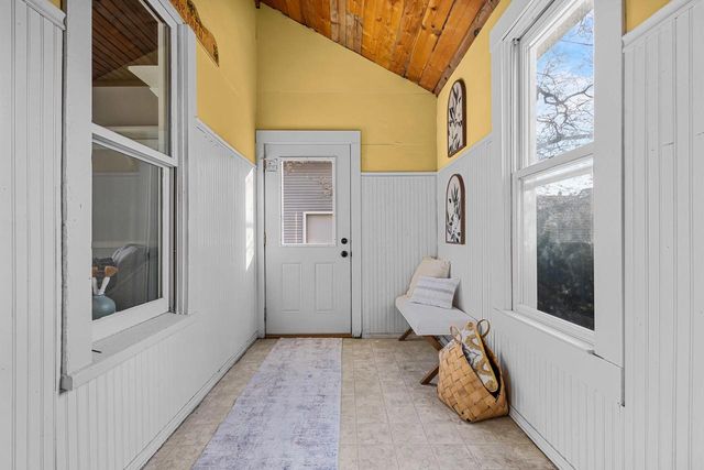 303 E MCKINLEY STREET, Appleton, WI 54915