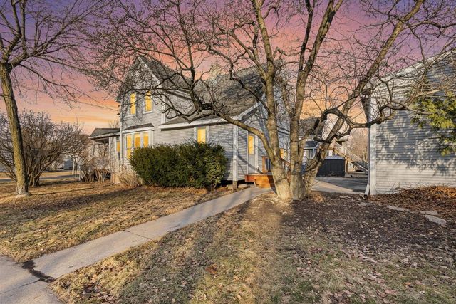 303 E MCKINLEY STREET, Appleton, WI 54915