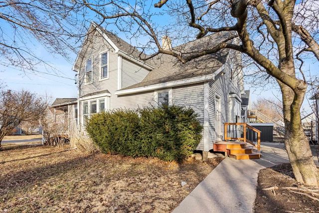 303 E MCKINLEY STREET, Appleton, WI 54915