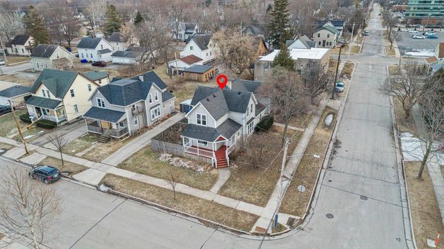 303 E MCKINLEY STREET, Appleton, WI 54915