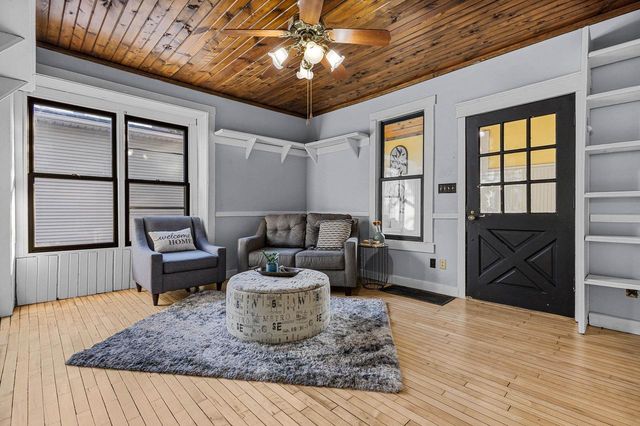 303 E MCKINLEY STREET, Appleton, WI 54915