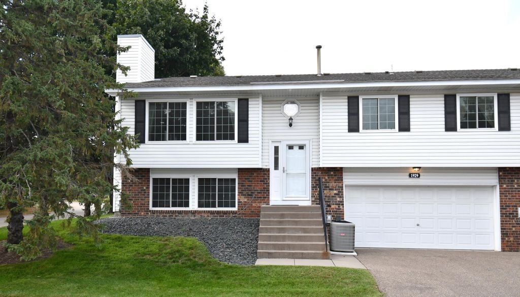 1929 Bielenberg Drive, Woodbury, MN 55125 — exterior