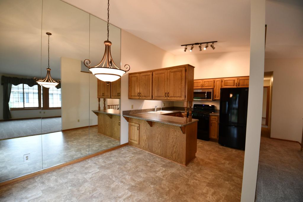 1929 Bielenberg Drive, Woodbury, MN 55125 — photo 3
