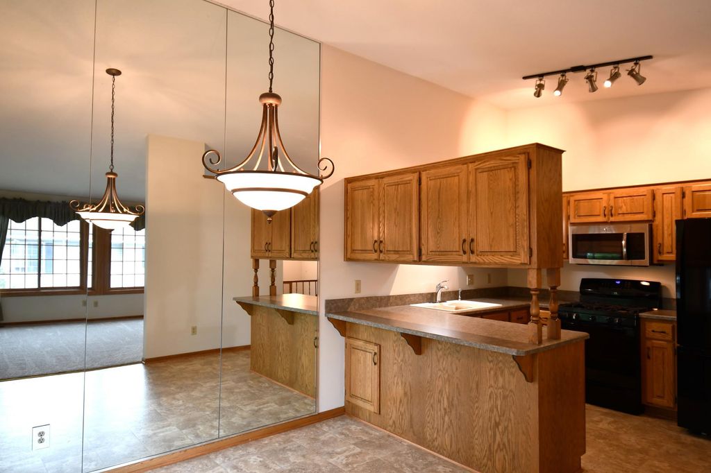 1929 Bielenberg Drive, Woodbury, MN 55125 — photo 4