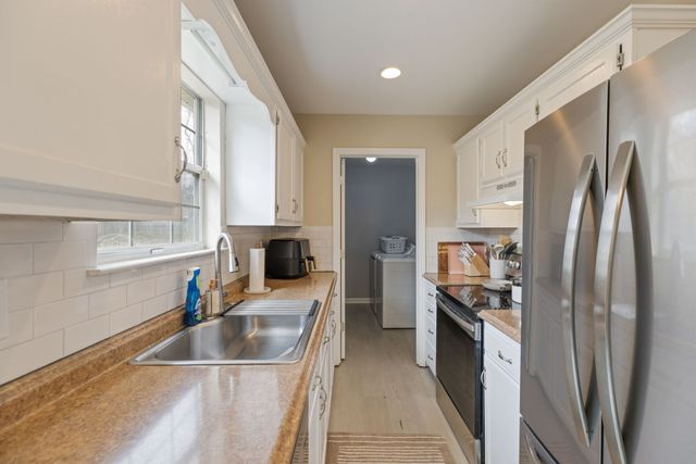 7202 Chester Rd, Fairview, TN 37062