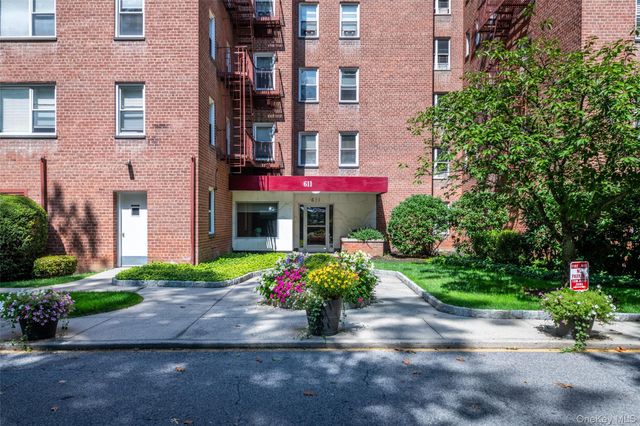 611 Palmer Road 4Y, Yonkers, NY 10701