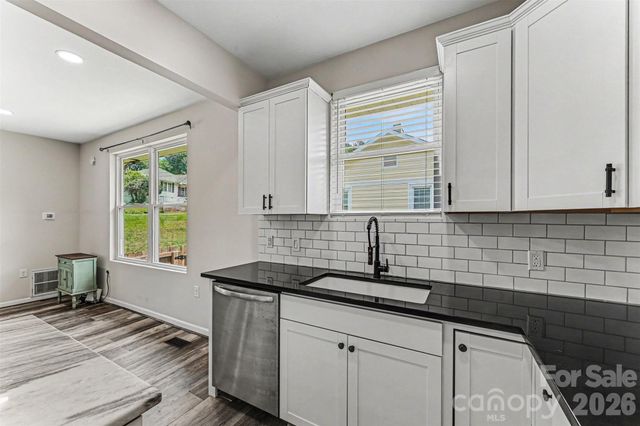 905 W 6th Avenue B None, Gastonia, NC 28052