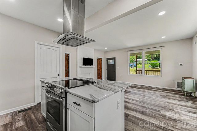905 W 6th Avenue B None, Gastonia, NC 28052