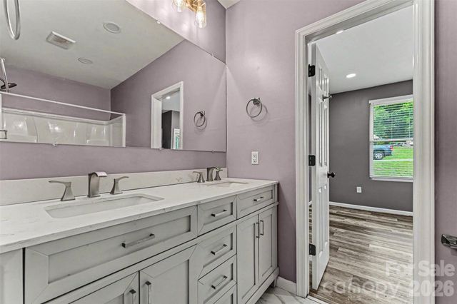 905 W 6th Avenue B None, Gastonia, NC 28052