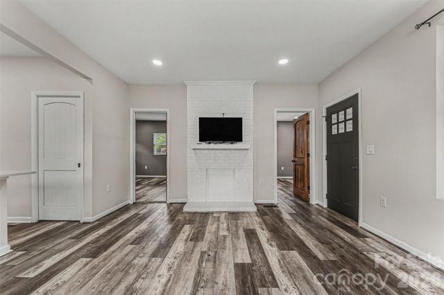 905 W 6th Avenue B None, Gastonia, NC 28052