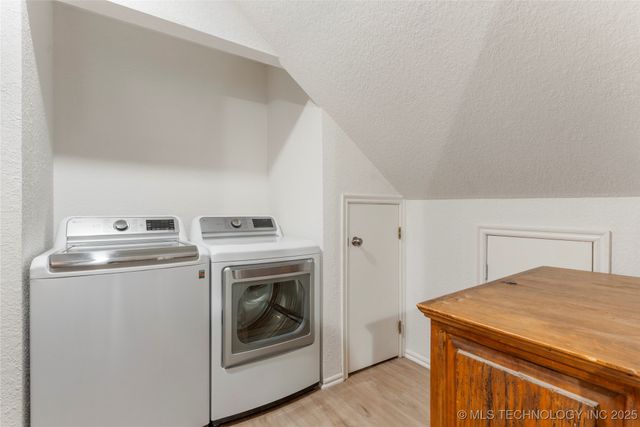 1220 N Renaissance Drive, Sand Springs, OK 74063