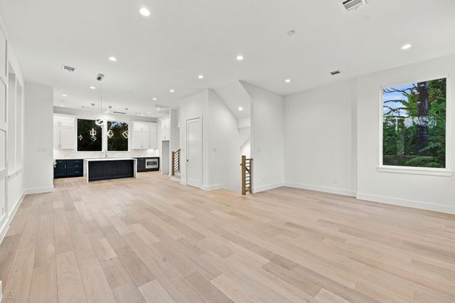 1110 Peden Street A or B, Houston, TX 77006