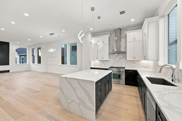 1110 Peden Street A or B, Houston, TX 77006
