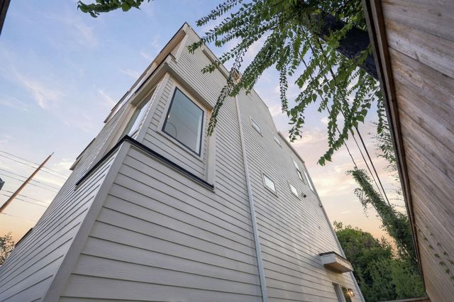 1110 Peden Street A or B, Houston, TX 77006