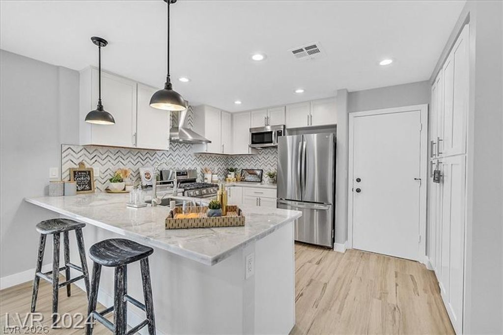 214 Pocahontas Court, Henderson, NV 89074
