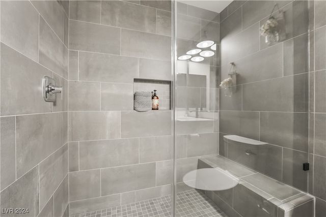 950 Seven Hills Drive 2813, Henderson, NV 89052