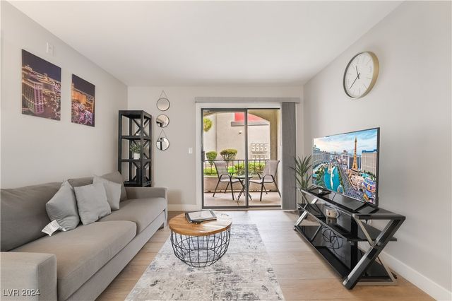 950 Seven Hills Drive 2813, Henderson, NV 89052