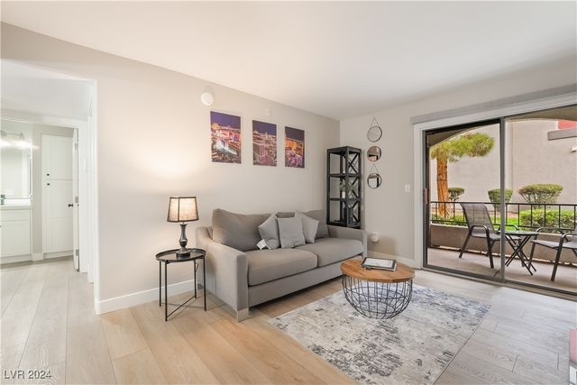 950 Seven Hills Drive 2813, Henderson, NV 89052