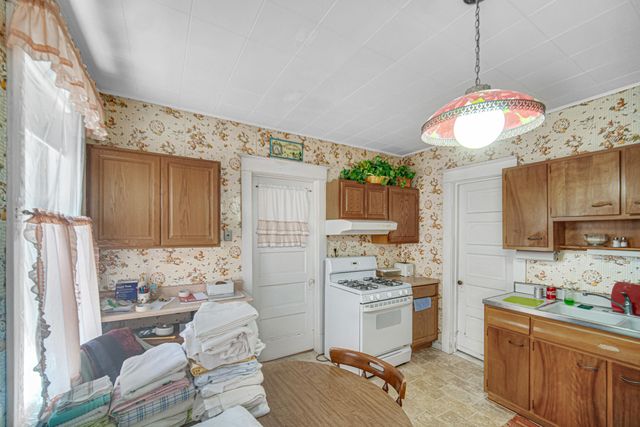 4941 Northcote Avenue, East Chicago, IN 46312