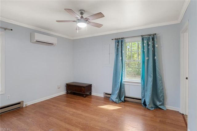 6931 Knoll Bay LN, Gloucester, VA 23061