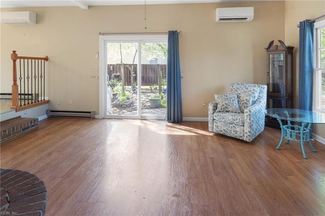 6931 Knoll Bay LN, Gloucester, VA 23061