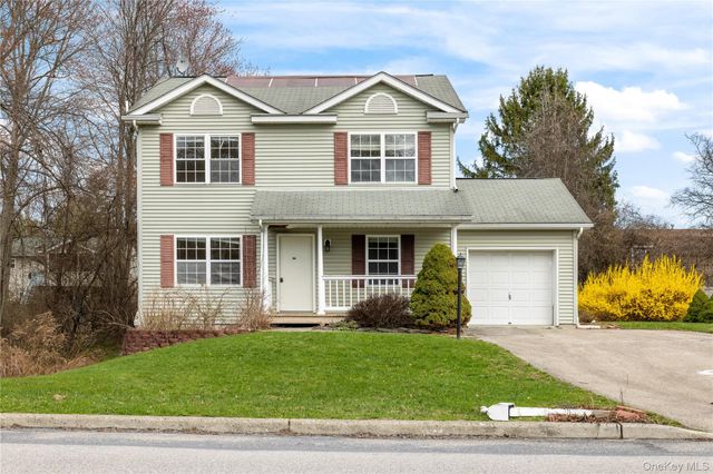 42 Autumn Drive, Poughkeepsie, NY 12603