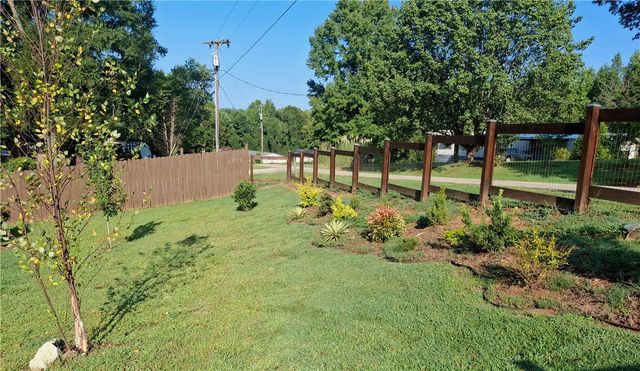 1109 Gordon Street, Greenville, SC 29611