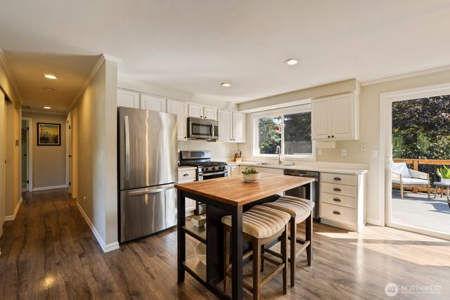 12906 87th Ave NE, Kirkland, WA 98034