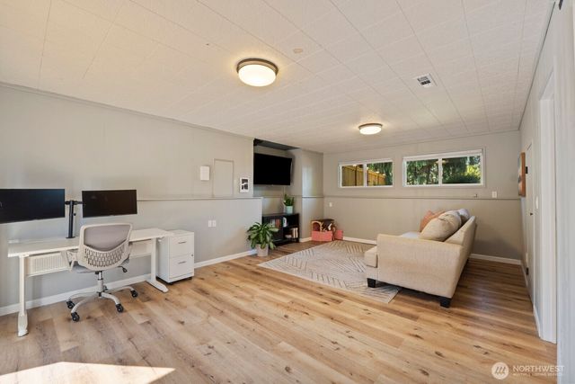 12906 87th Ave NE, Kirkland, WA 98034