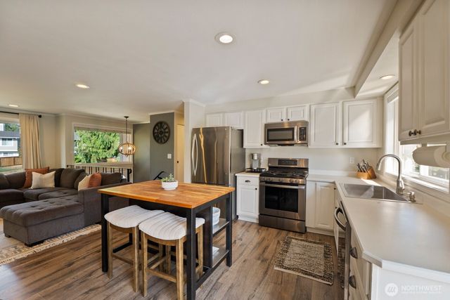 12906 87th Ave NE, Kirkland, WA 98034
