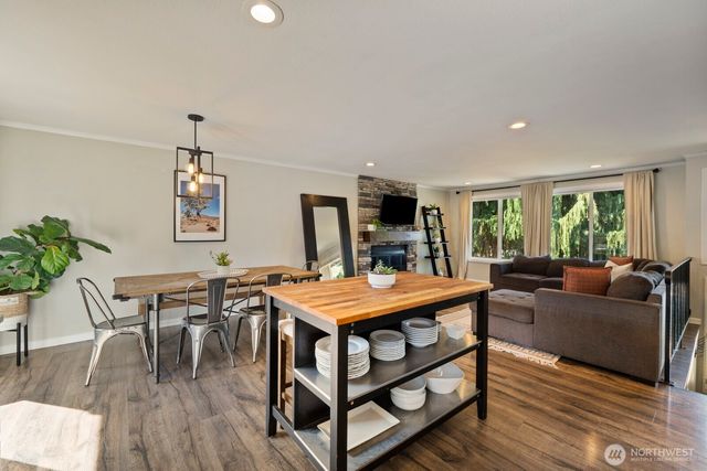 12906 87th Ave NE, Kirkland, WA 98034