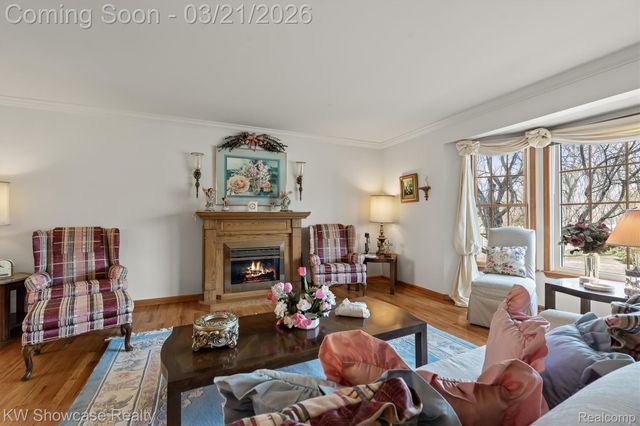 1941 Four Oaks, Commerce Charter Township, MI 48382