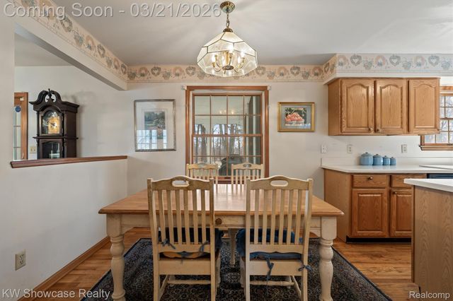 1941 Four Oaks, Commerce Charter Township, MI 48382