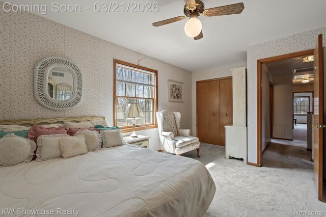 1941 Four Oaks, Commerce Charter Township, MI 48382