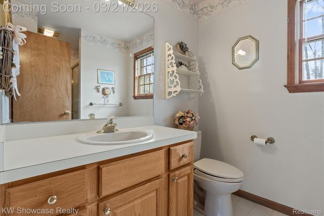 1941 Four Oaks, Commerce Charter Township, MI 48382