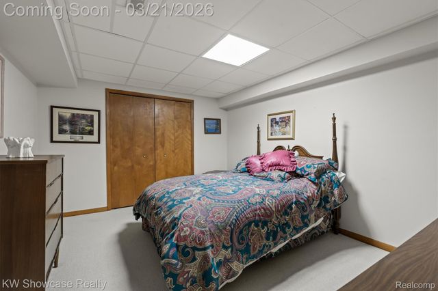 1941 Four Oaks, Commerce Charter Township, MI 48382