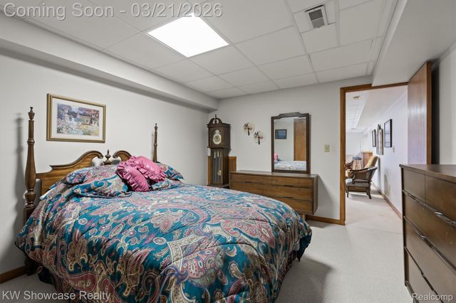 1941 Four Oaks, Commerce Charter Township, MI 48382