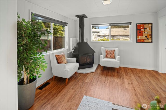 263 N 171st Street, Shoreline, WA 98133