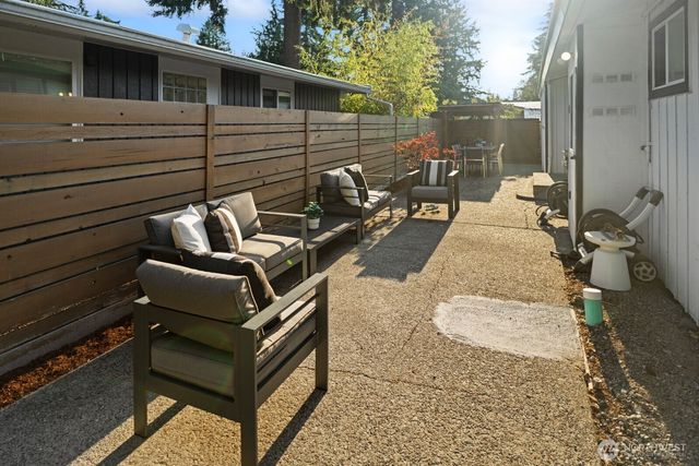 263 N 171st Street, Shoreline, WA 98133