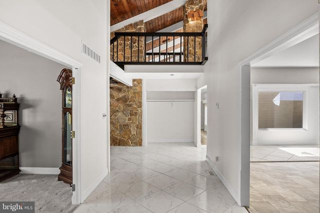 536 HEARTWOOD DR, Cherry Hill, NJ 08003