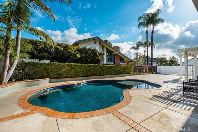 32005 Avenida Evita, San Juan Capistrano, CA 92675