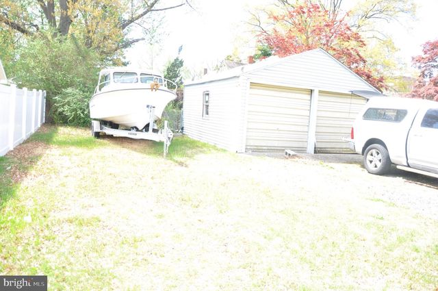 97 N READ AVE, Runnemede, NJ 08078