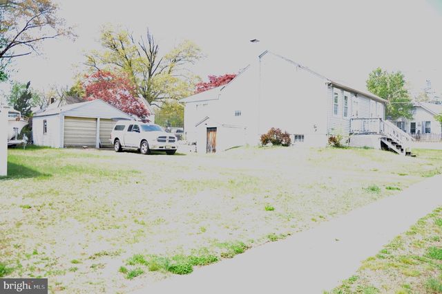 97 N READ AVE, Runnemede, NJ 08078